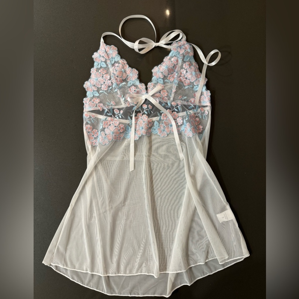 Sheer Pajama Dress//NEVER WORN//Size: Small